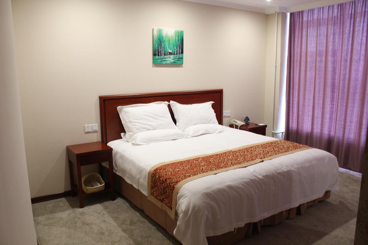 Greentree Inn Shanghai Expo Site South Yanggao Road Subway Station Express Hotel Exteriér fotografie