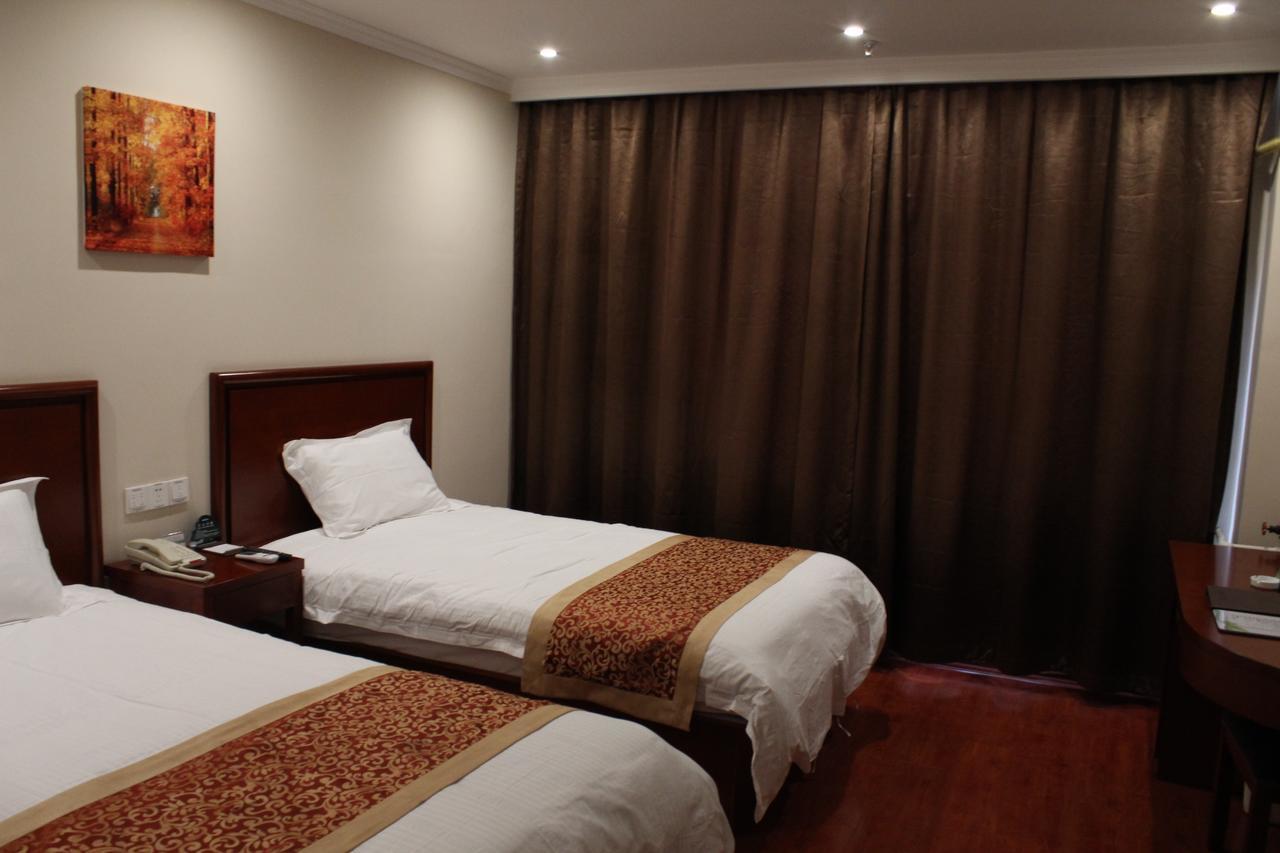 Greentree Inn Shanghai Expo Site South Yanggao Road Subway Station Express Hotel Exteriér fotografie